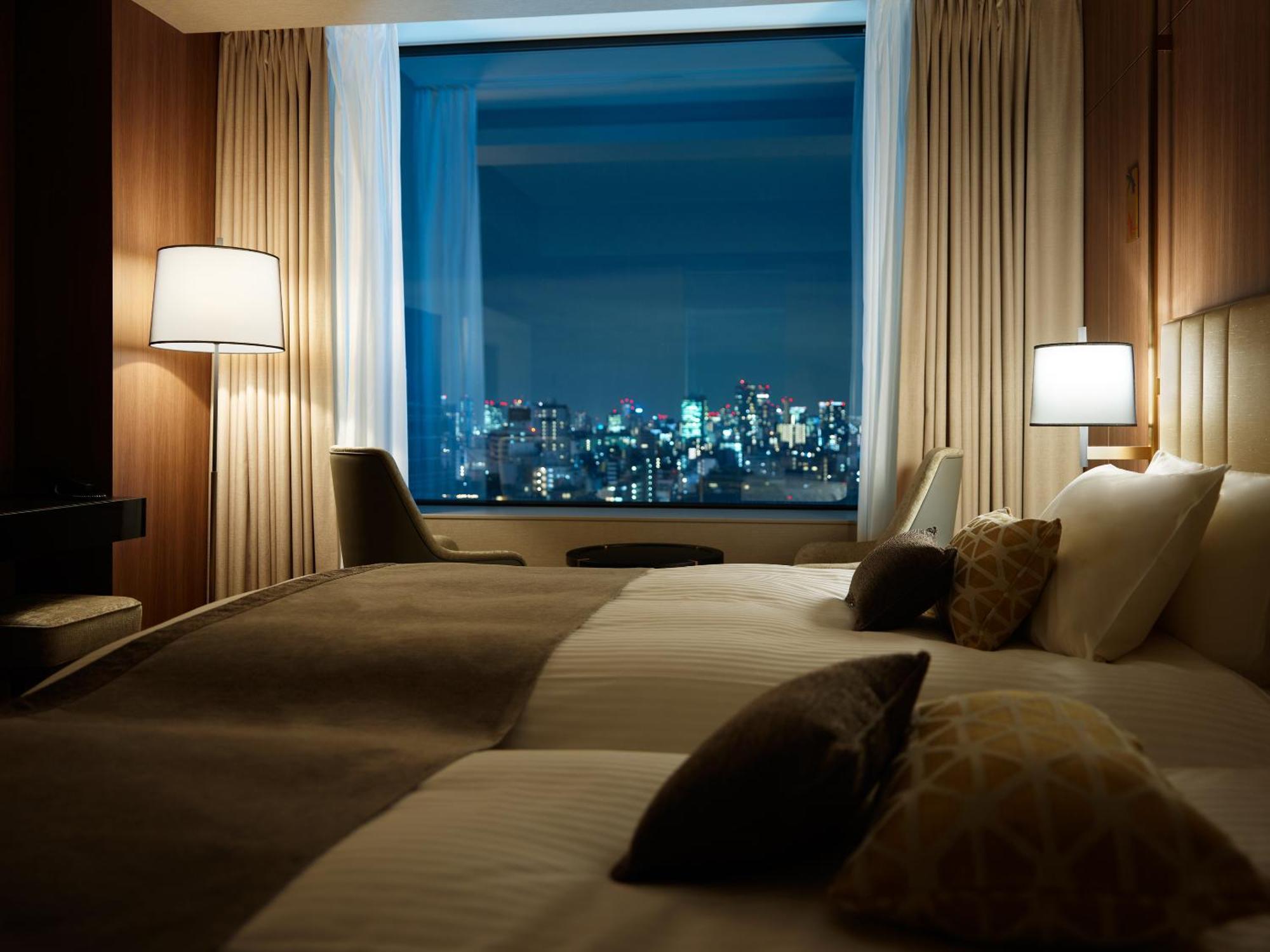 Mitsui Garden Hotel Roppongi Tokyo Premier Kültér fotó A bedroom at the Mandarin Oriental, Tokyo